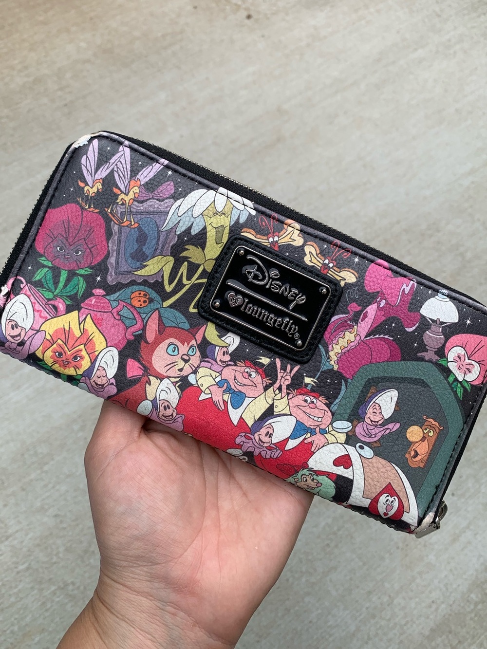 Disney x Loungefly Alice in Wonderland Character Zip Wallet